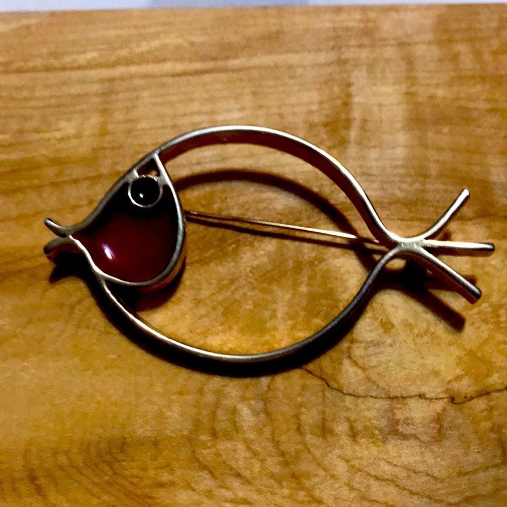 Sarah Coventry fish pin.